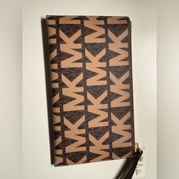 Michael Kors Wristlet - Picture 2 of 3